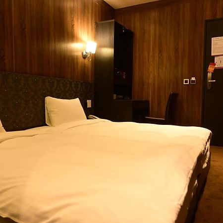Meworld Hotel - Taipei Main Station Εξωτερικό φωτογραφία