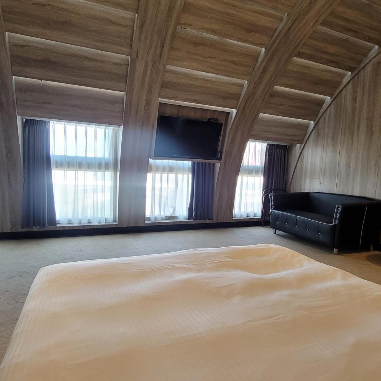 Meworld Hotel - Taipei Main Station Εξωτερικό φωτογραφία